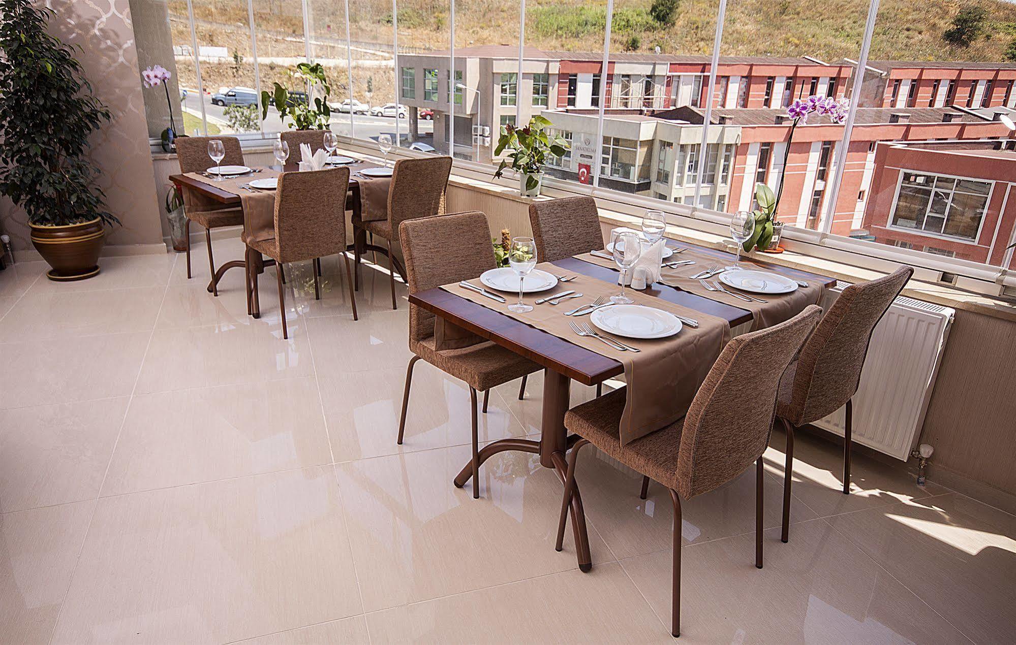 Hotel Golden Way Giyimkent Estambul Exterior foto